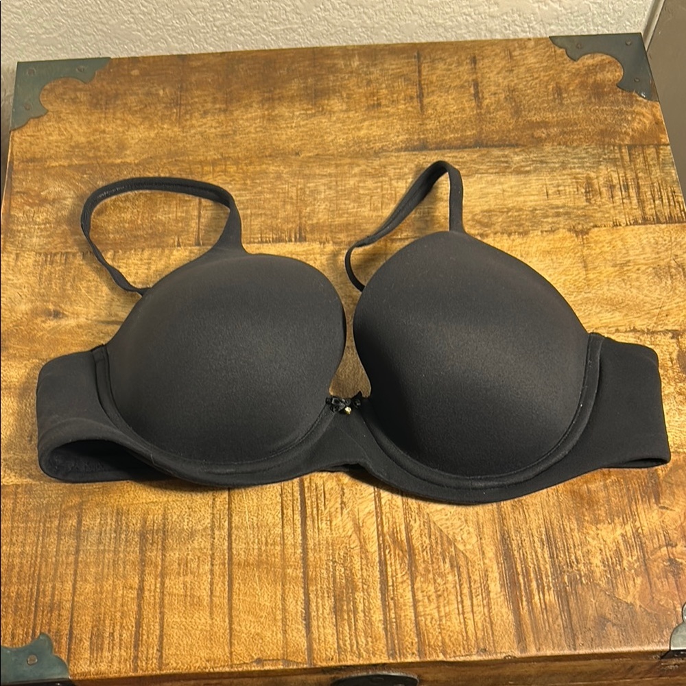 Soma Black T-Shirt Bra with Molded Cups and Underwire